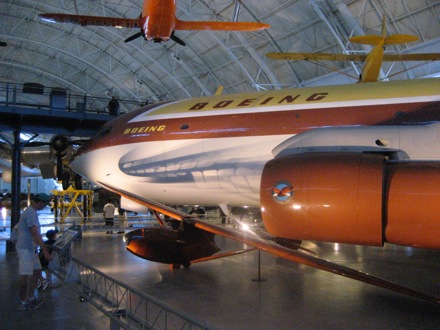 Who made this plane again?