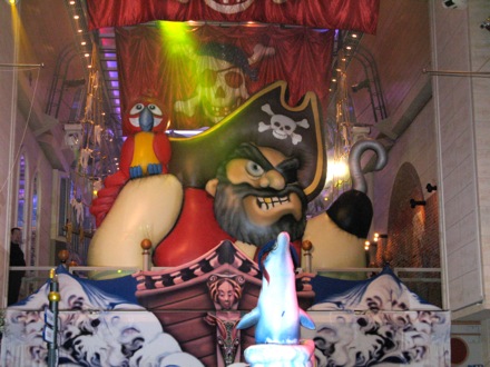 Can you tell the theme is 'pirates?'