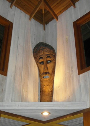 Guardian of the dining room