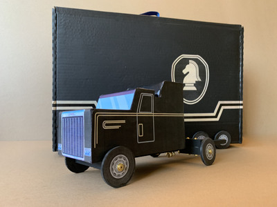 The cab can be removed from the box to play with separately.