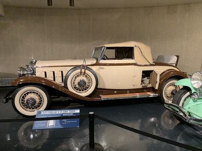 1930 Cadillac V-16 convertible coupe